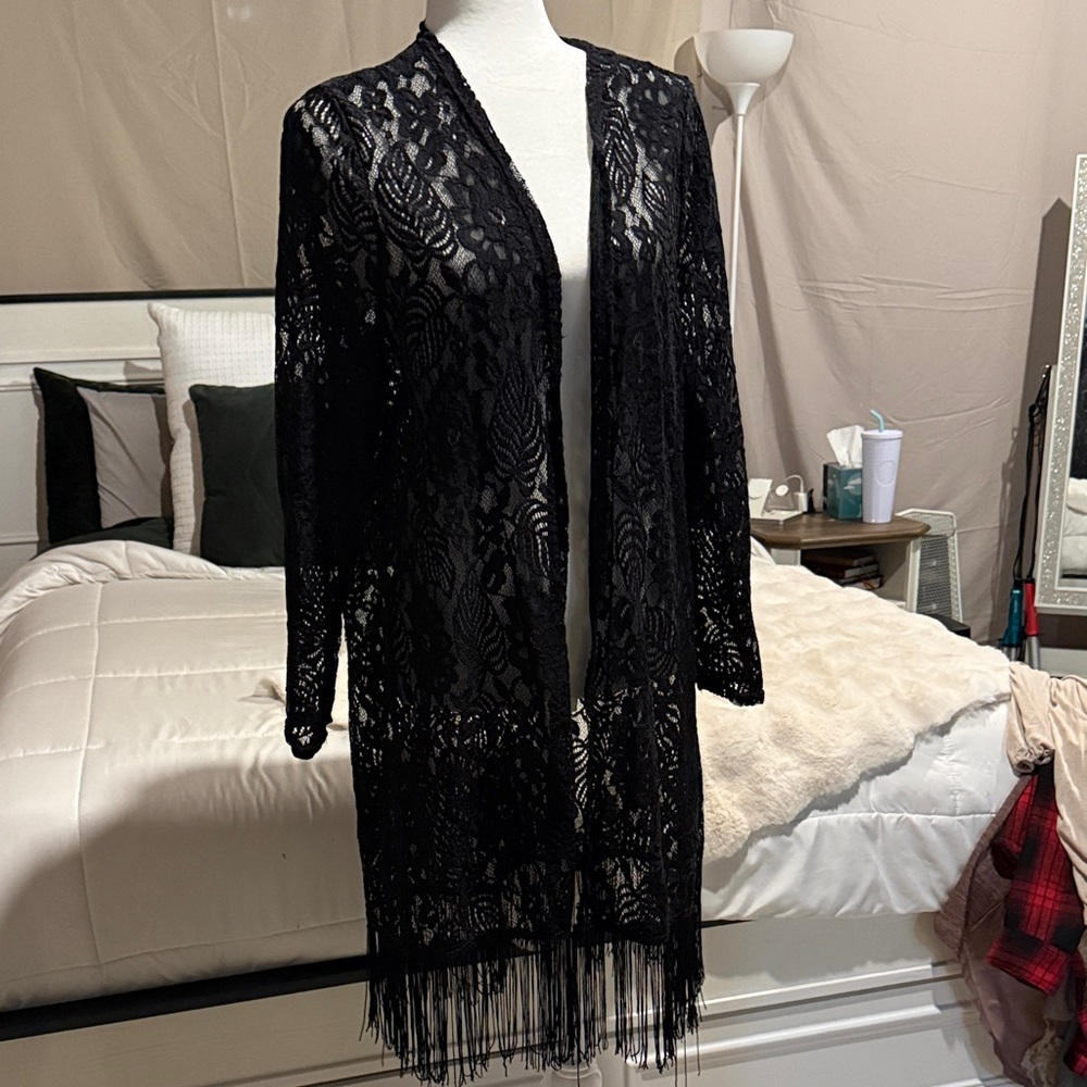 Chic Black Lace Women's Cape